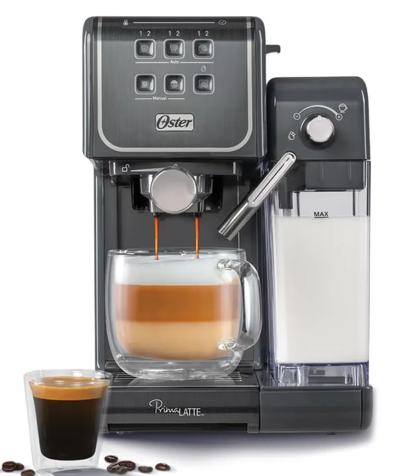 Cafeteira Espresso Oster PrimaLatte Touch com reservatório de leite e painel touch